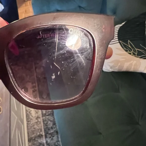 Quay Australia Sunglasses - Yellow and Brown see photos - Picture 8 of 12